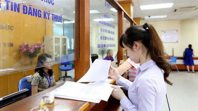 Bộ Tài chính đề xuất thu nhập trên 28,63 triệu đồng/tháng mới phải nộp thuế thu nhập cá nhân. Ảnh minh họa